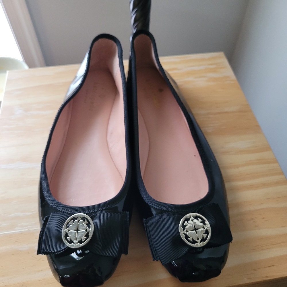 Kate Spade black patent flats Sz 9